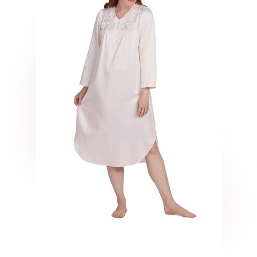 MISS ELAINE Women's Embroidered Long-Sleeve Nightgown